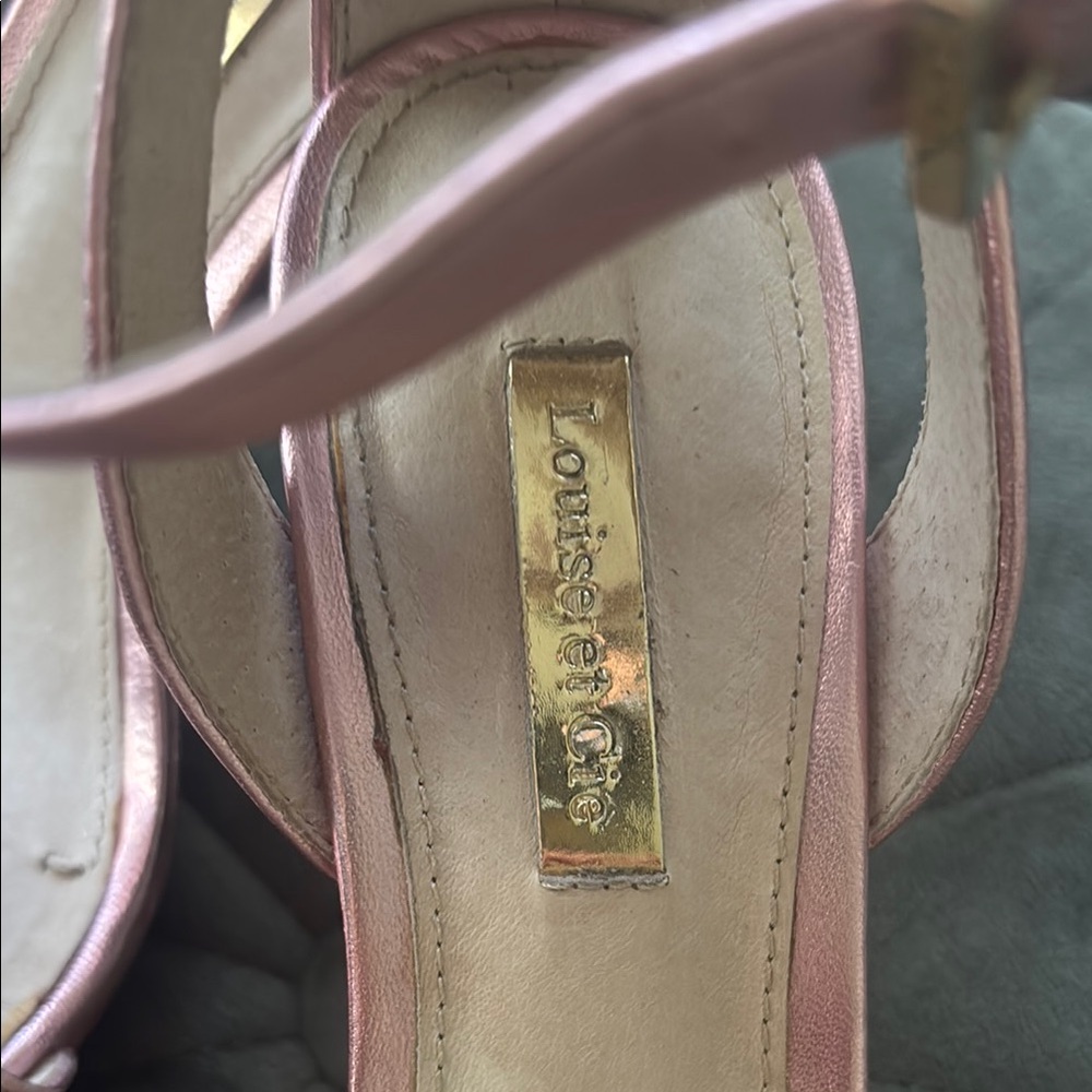 Elegant Pink Ankle Strap Sandals - Picture 2 of 8